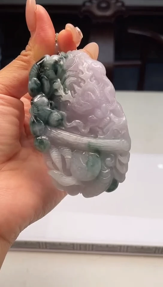 翡翠未镶嵌吊坠(不含链)217