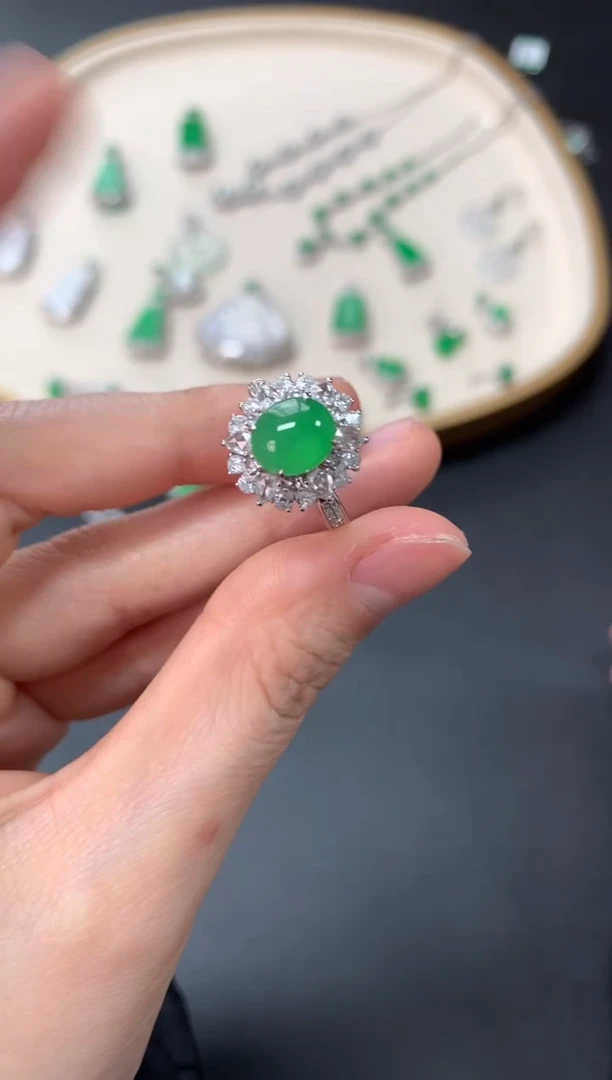 【闪购商品】翡翠戒指18K金镶嵌戒指25800