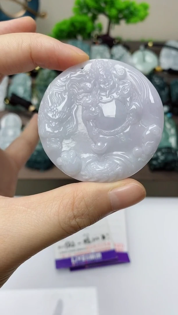 翡翠未镶嵌颈饰