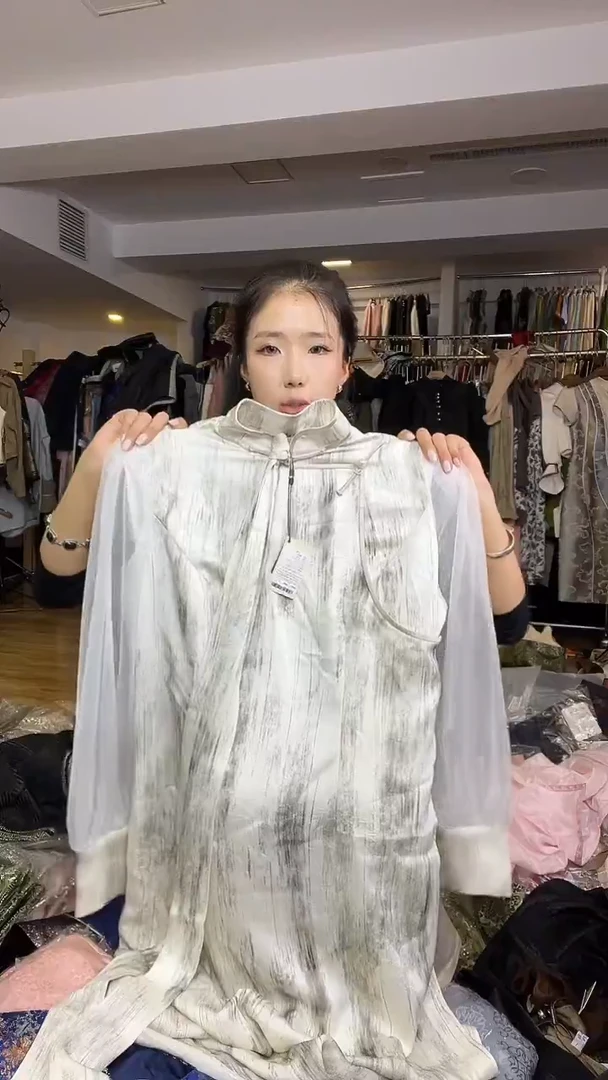 袍子       XL码      120-130斤