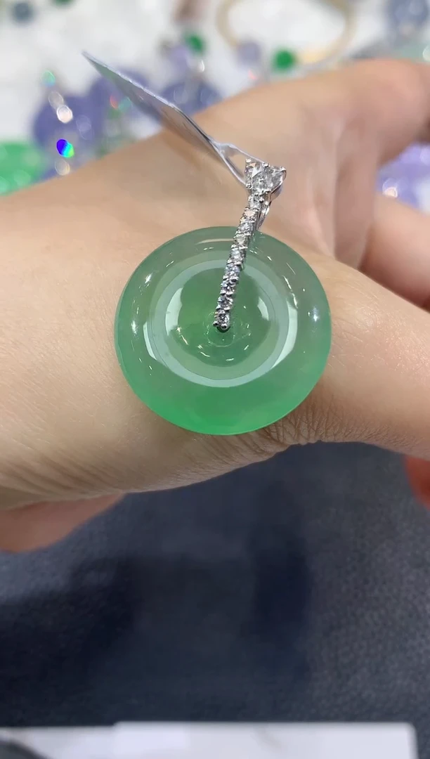 吊坠(不含链)18K金镶嵌翡翠a49