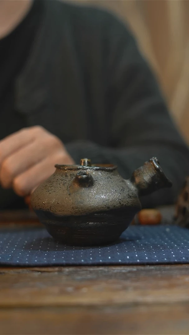 诧寂美学手作后手急须 执壶 150CC