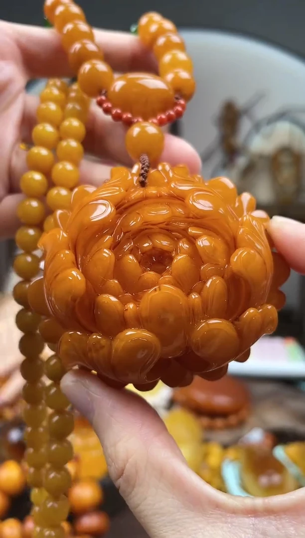 【闪购商品】琥珀裸石未镶嵌首饰 假1赔4 （多样性发货1件