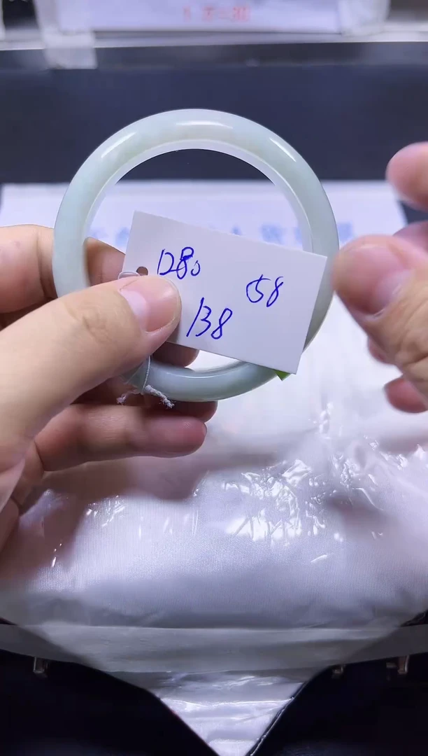 【闪购商品】翡翠手镯未镶嵌A货翡翠手镯团购多样性发货138