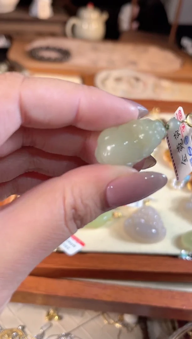 【闪购商品】和田玉吊坠(不含链)银S925镶嵌多样性发货其一