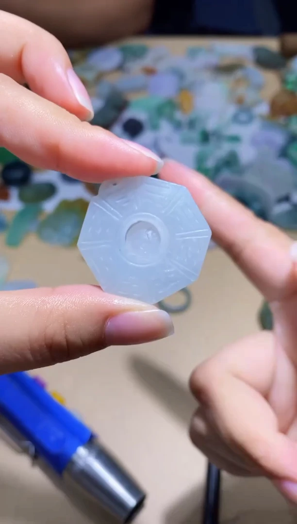 未镶嵌定制翡翠挂件