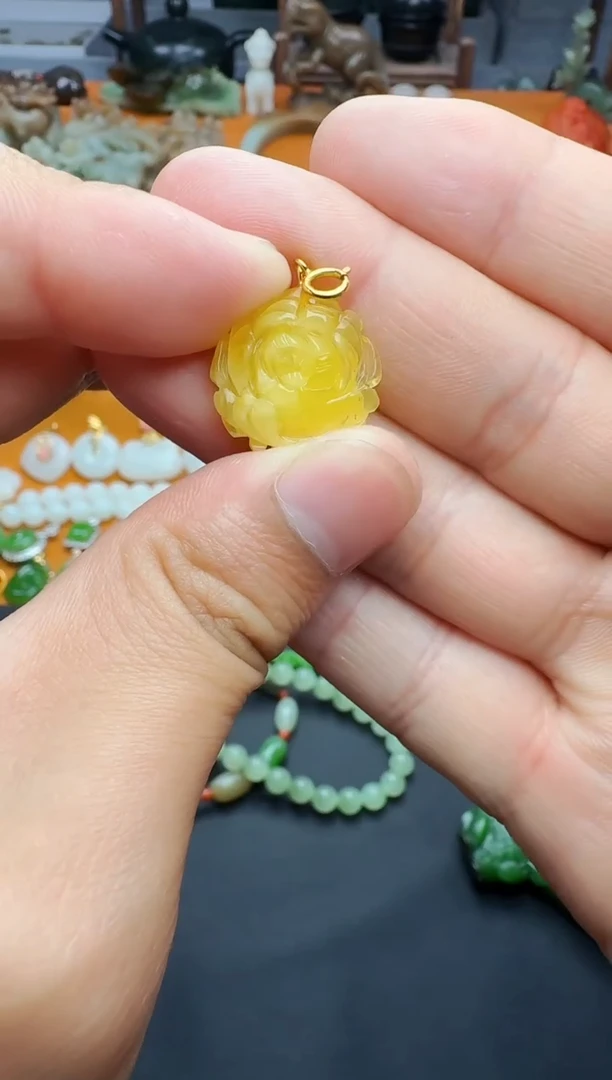 银S925镶嵌颈饰蜜蜡牡丹花01