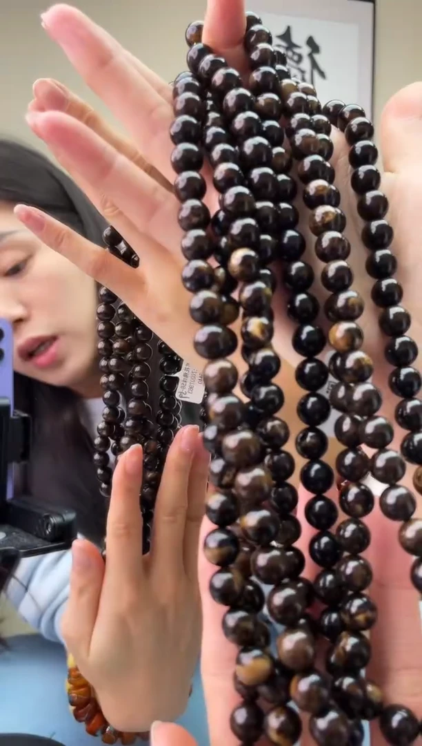 琥珀未镶嵌珠宝奇石T048 9假一罚十，多样性发一件