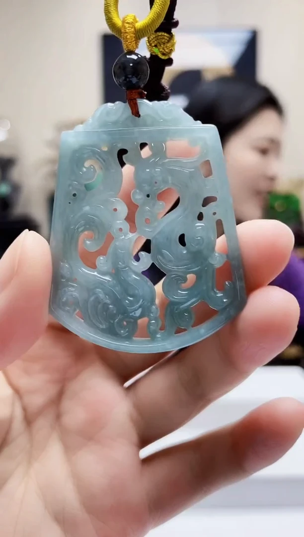 颈饰未镶嵌翡翠吊坠4