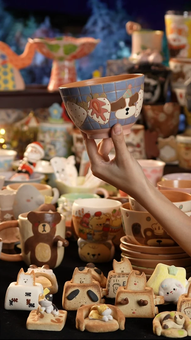 摆件陶景德镇釉下彩手绘设计师款陶瓷