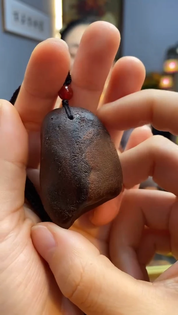 琥珀颈饰未镶嵌吊坠