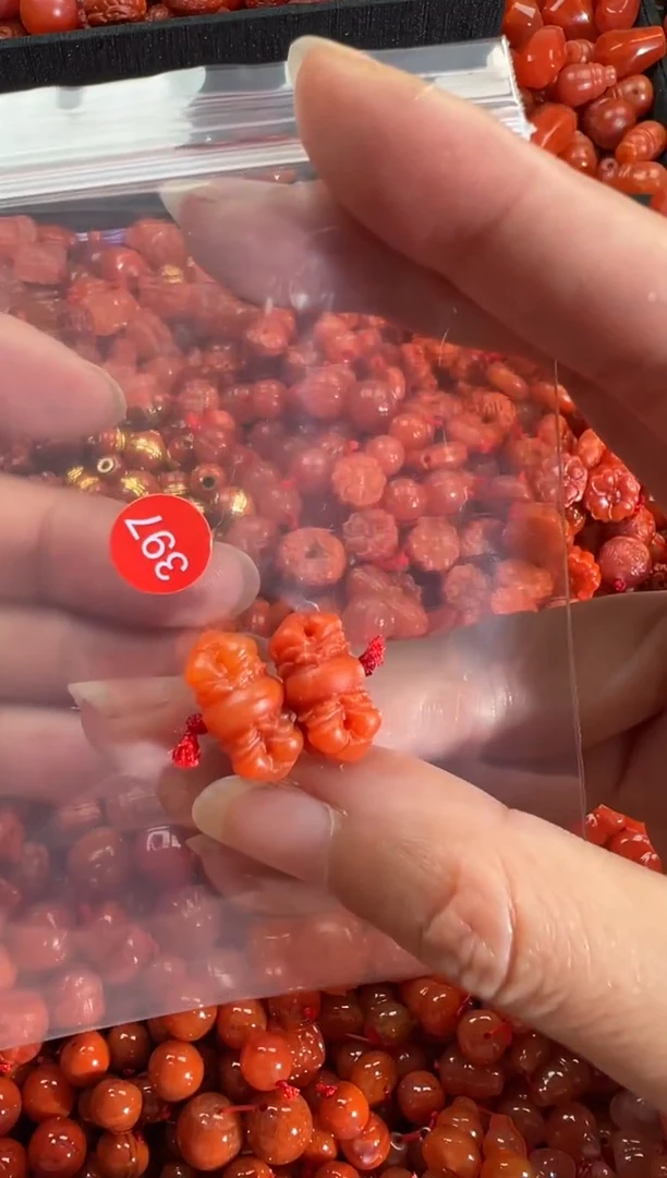 【闪购商品】南红玛瑙颈饰未镶嵌1