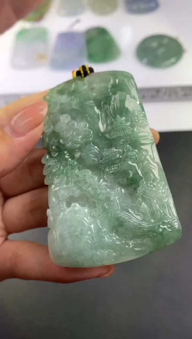 未镶嵌挂件翡翠1000527      多人