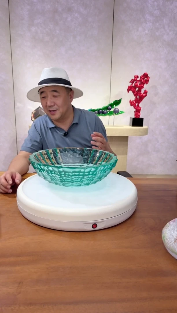 摆件湖水绿刻面大果盘