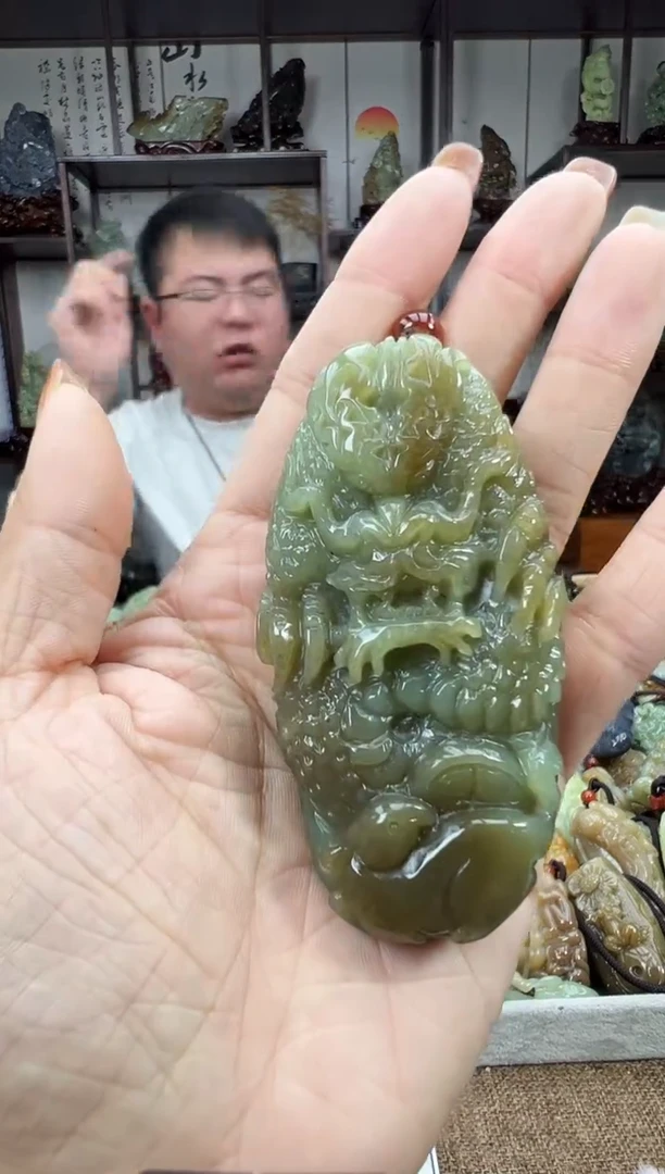 未镶嵌和田玉把件1