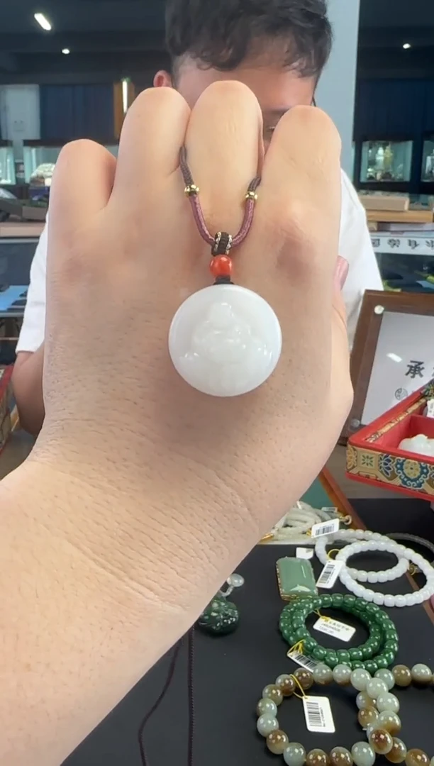 和田玉未镶嵌颈饰和田玉