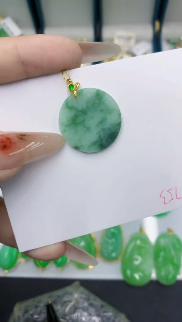 颈饰未镶嵌翡翠111111