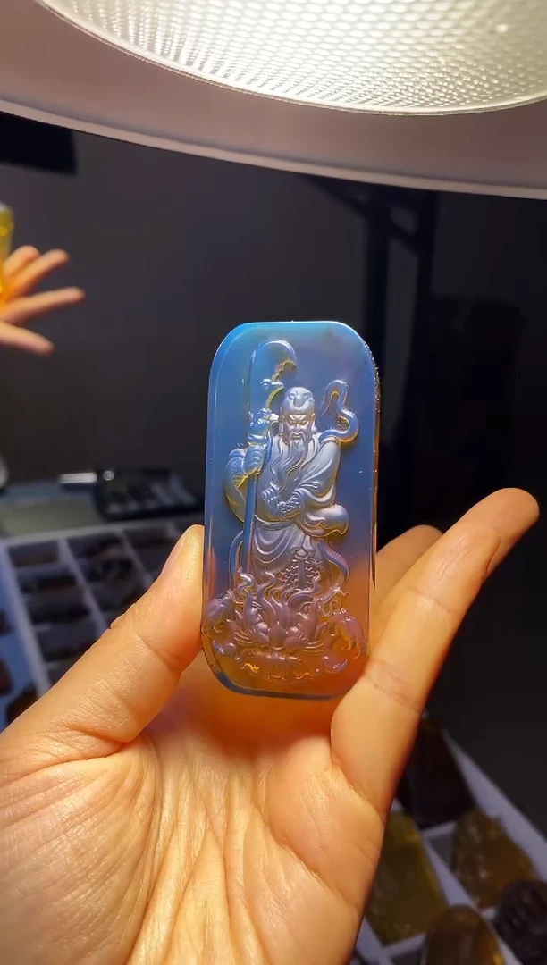 未镶嵌颈饰琥珀SN40-52（关公）