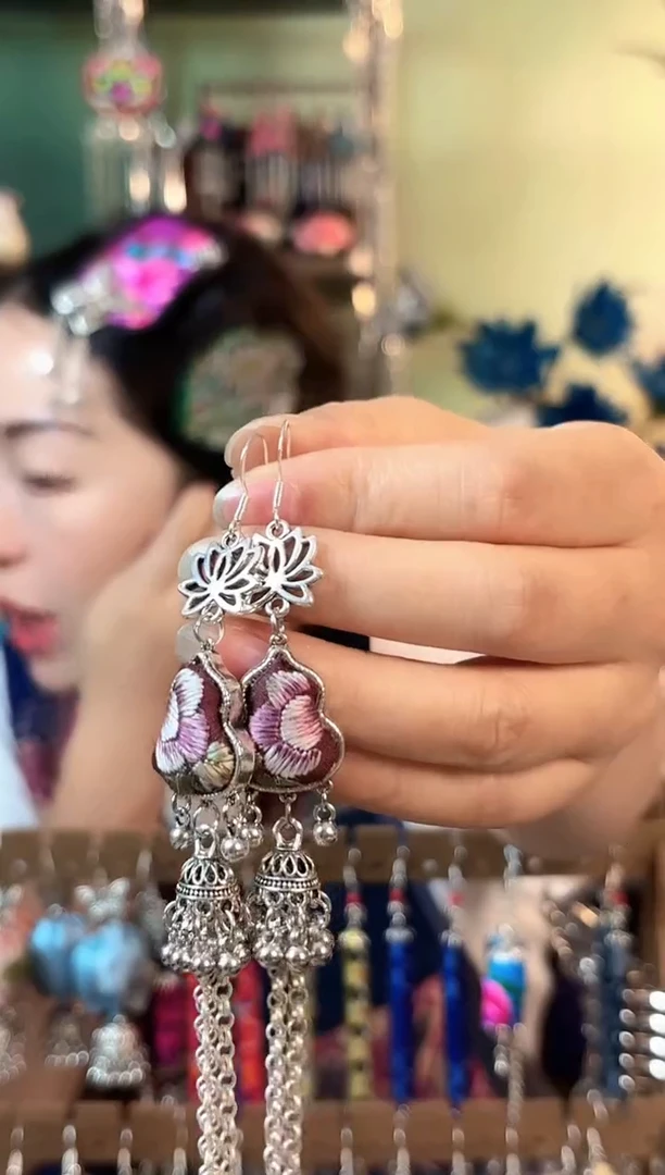 织绣彩云南阁非遗老绣604