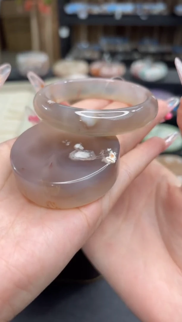 未镶嵌手镯石英质玉74(54圈赠送镯心)