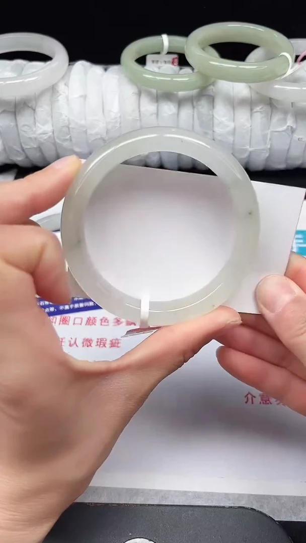 未镶嵌手镯石英质玉76-58/59