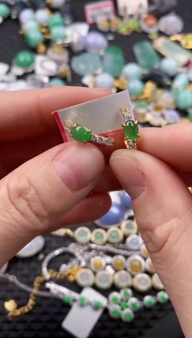 银S925镶嵌戒指翡翠666              3