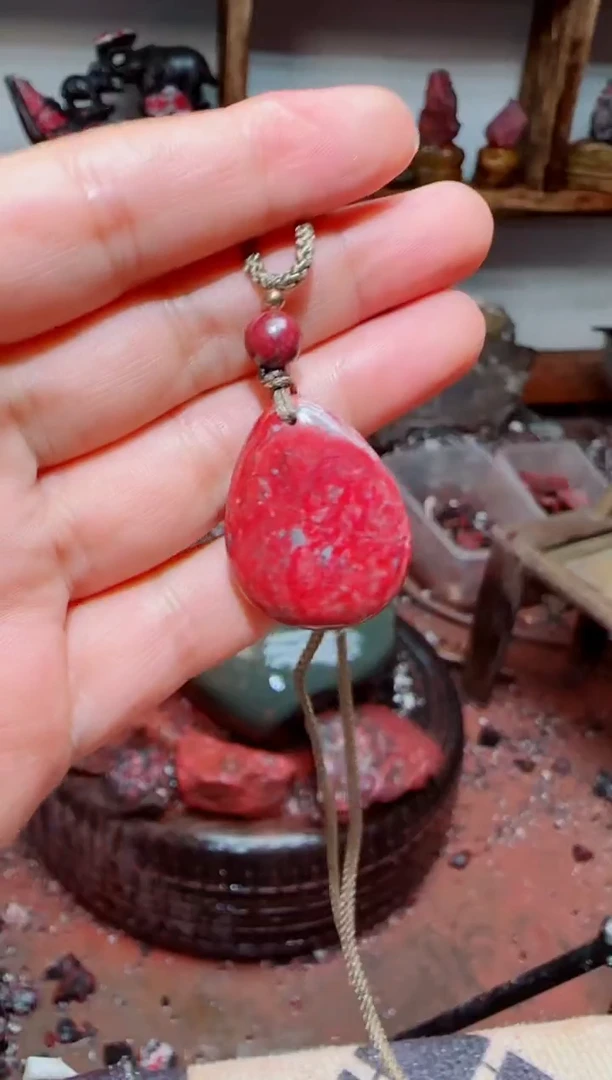 天然辰砂原石吊坠8