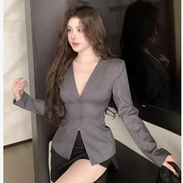 灰色条纹西装短外套女秋季2025新款长袖收腰修身开衫v领西服上衣