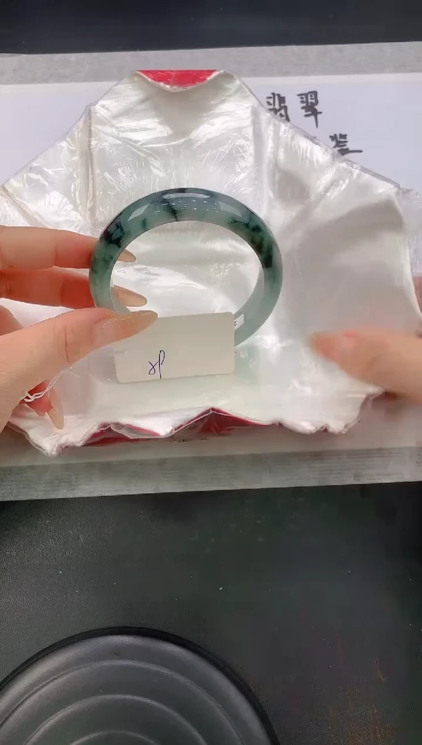 翡翠手镯未镶嵌139