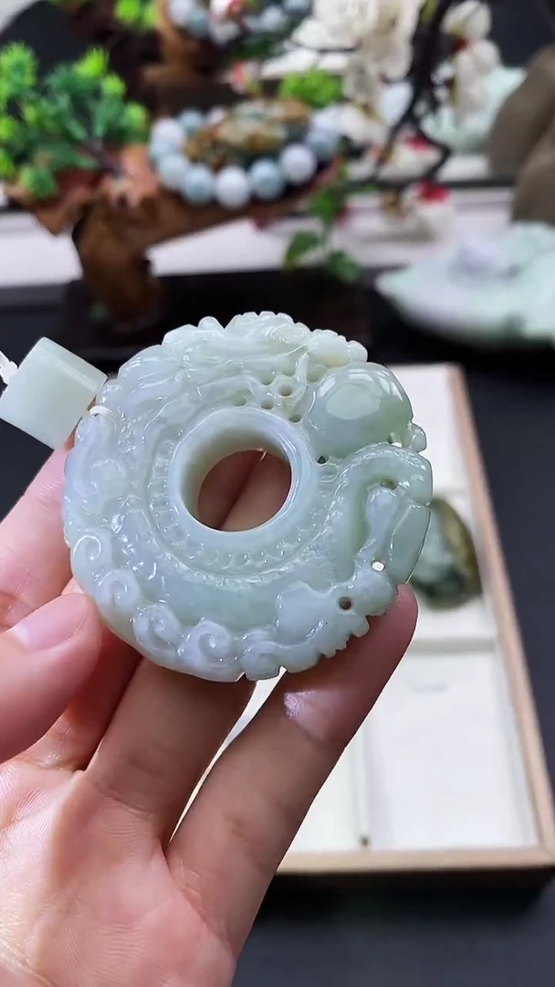 颈饰未镶嵌翡翠天然缅甸A货翡翠