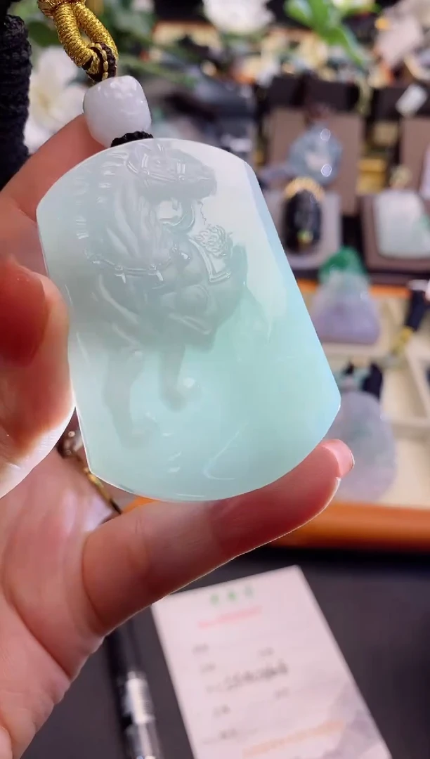 翡翠未镶嵌颈饰缅甸天然翡翠