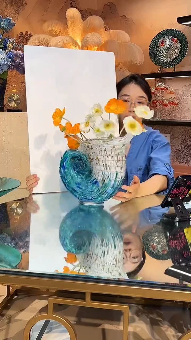 琉璃蓝色大号海螺花瓶