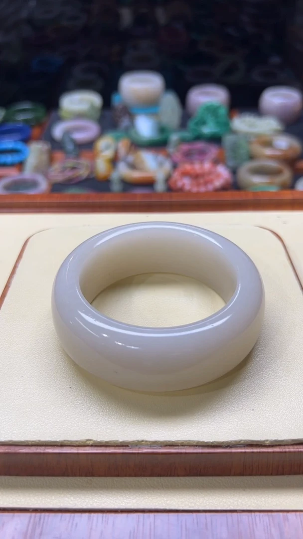 未镶嵌手镯石英质玉萍*048
