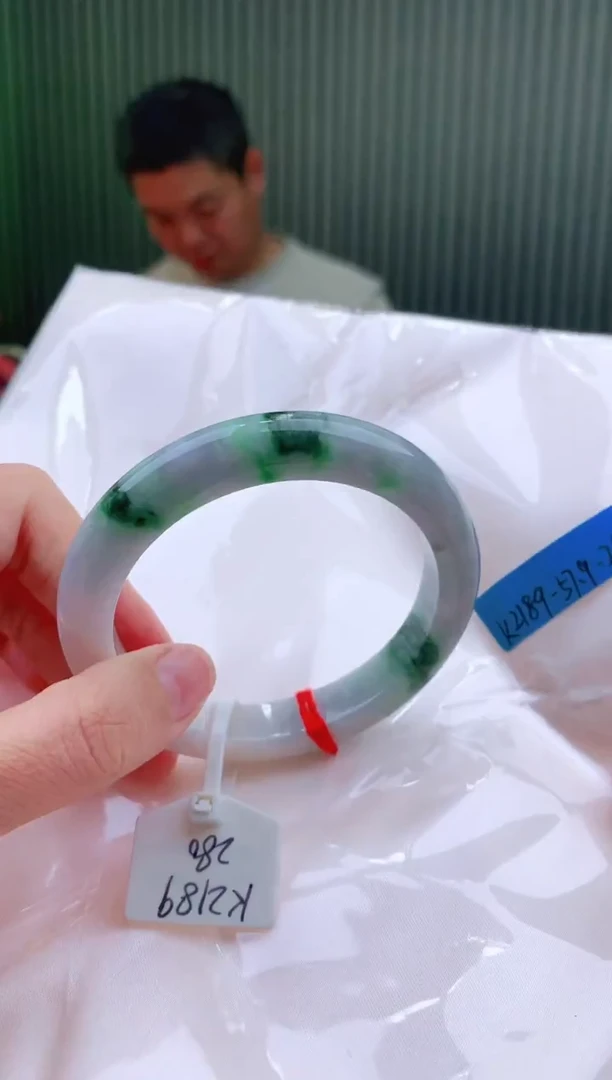 未镶嵌手镯翡翠57