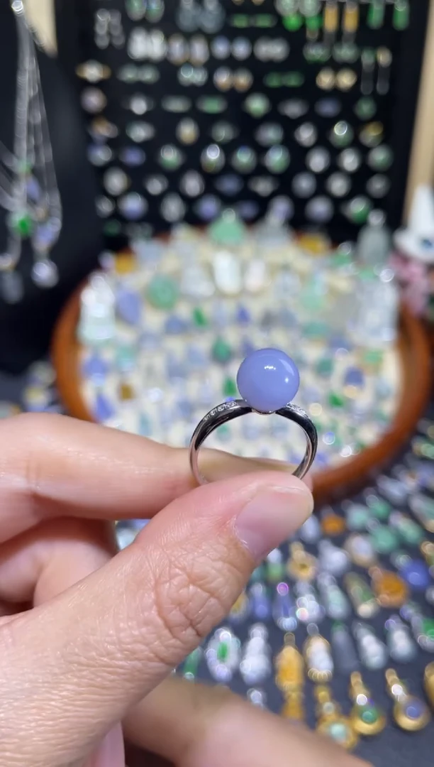 颈饰18K金镶嵌翡翠卡8.8冰粉紫珠子戒指