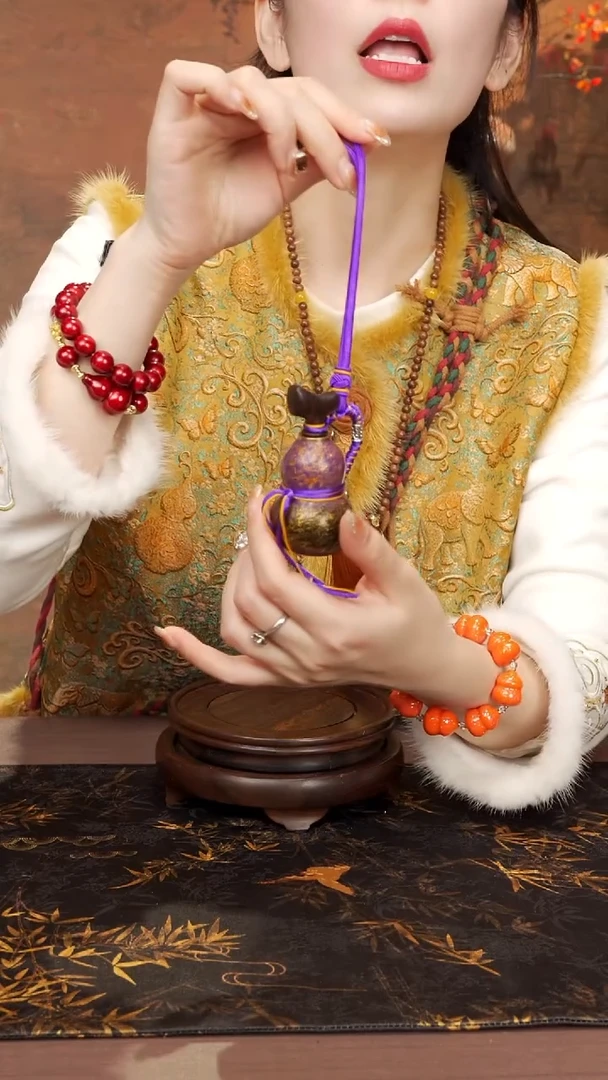 121--大漆开口小葫芦----178