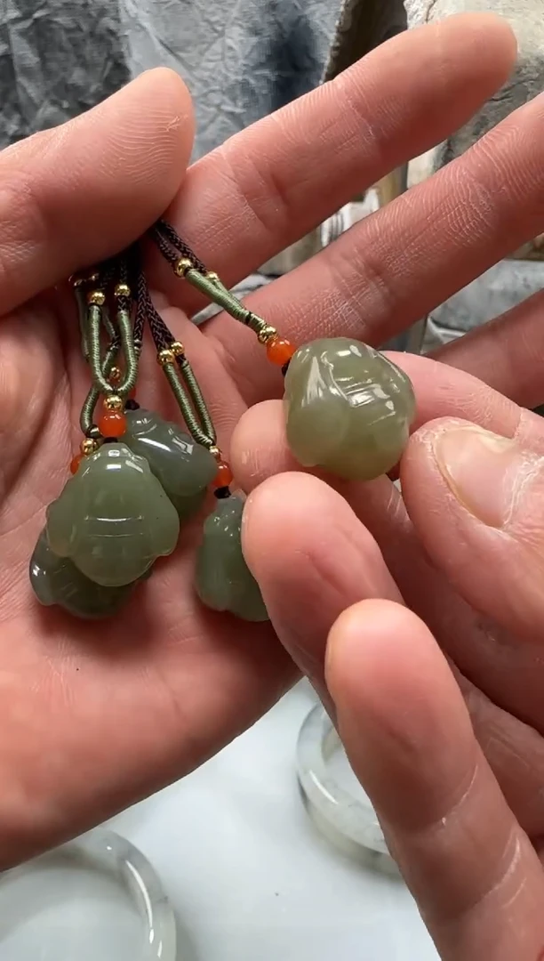 和田玉未镶嵌颈饰吊坠多样性拍一发一件