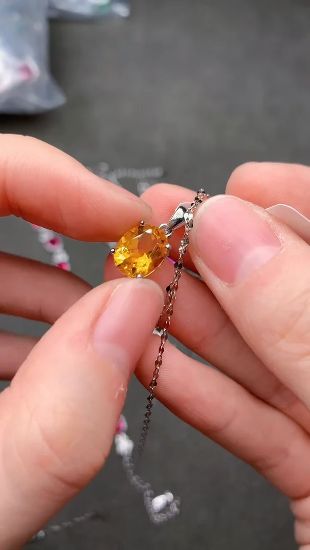 【闪购商品】黄晶颈饰银S925镶嵌.........