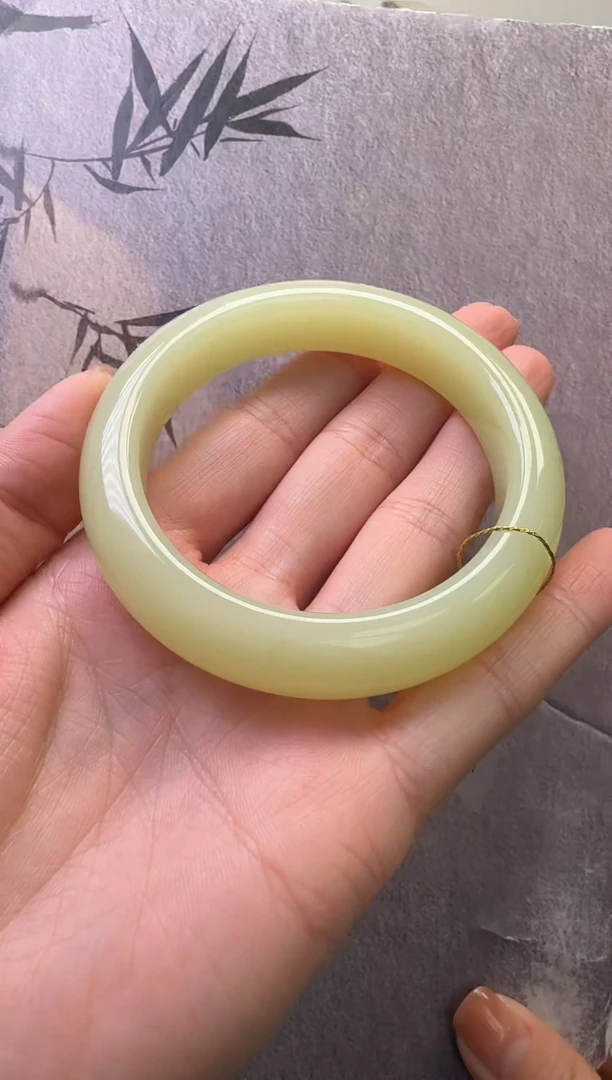 【闪购商品】和田玉手镯未镶嵌手镯