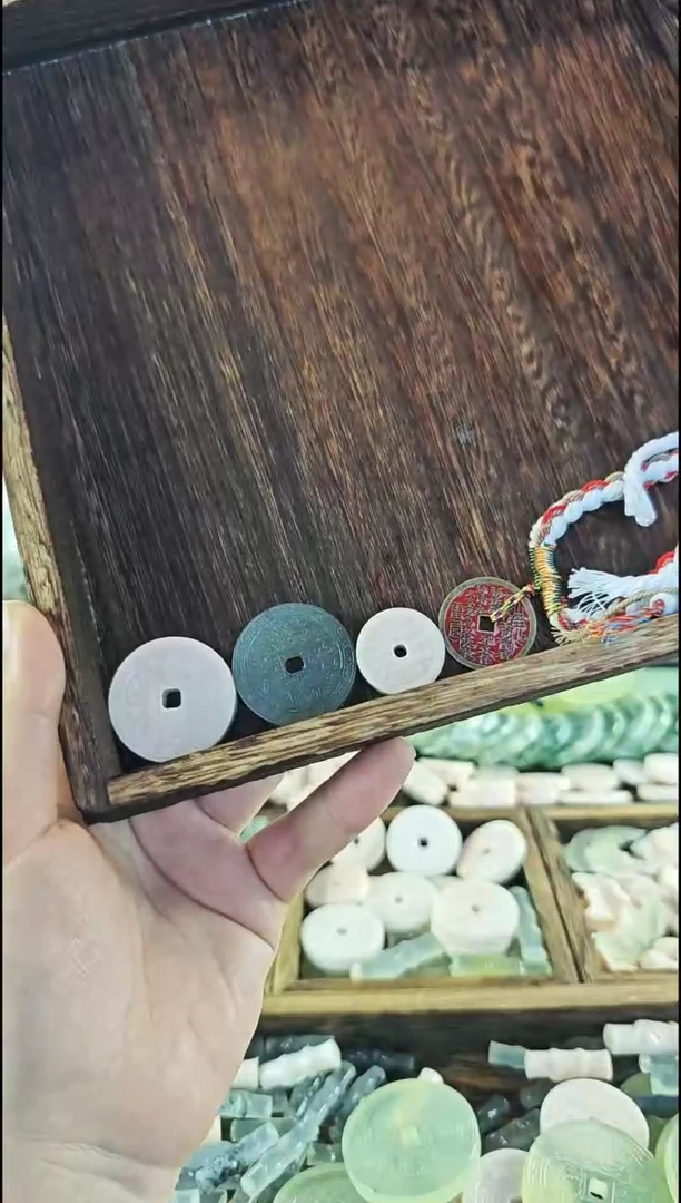 【闪购商品】蛇纹石玉颈饰未镶嵌吊坠打包8