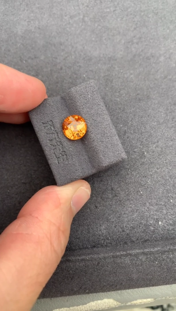 未镶嵌珠宝半成品石榴石（芬达石）3ct芬达 定制 BE