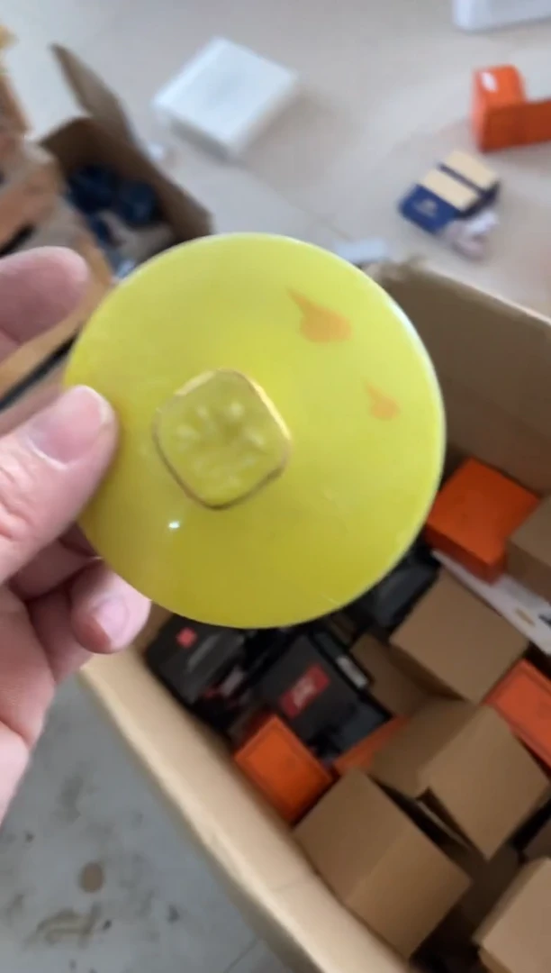 无运费险有瑕疵的摄影的产品有使用过的痕迹有点脏介意勿拍