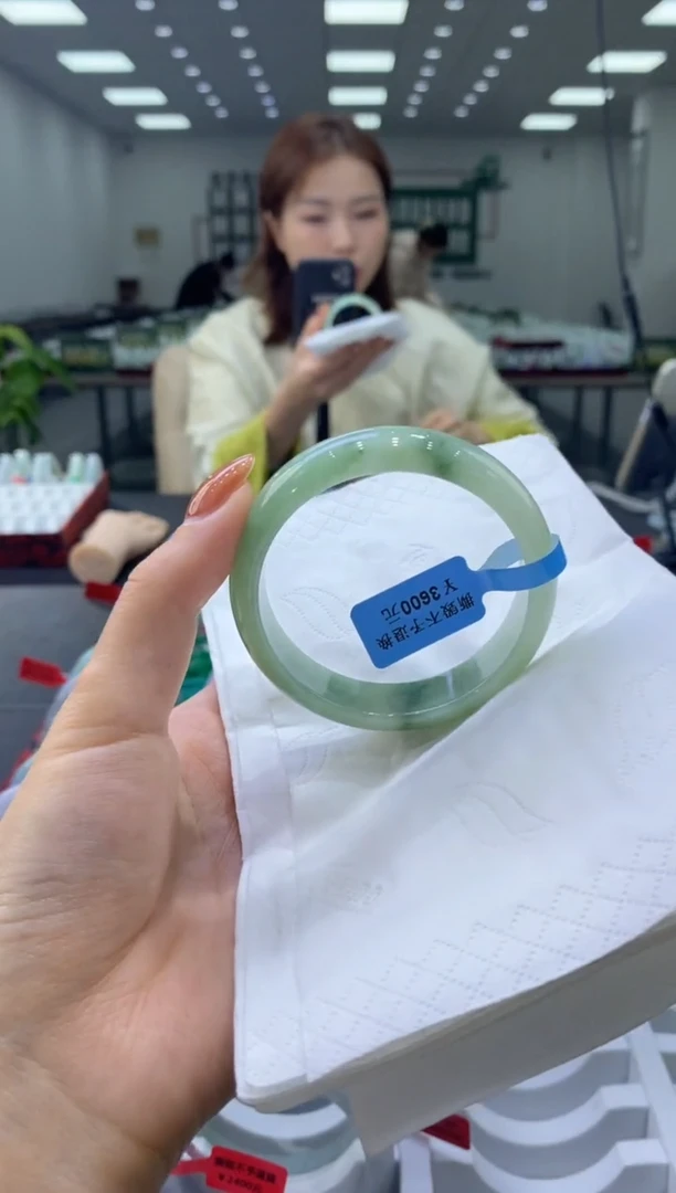 未镶嵌手镯翡翠0042697