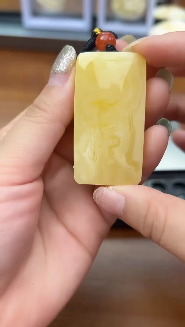 未镶嵌蜜蜡裸石蜜蜡吊坠