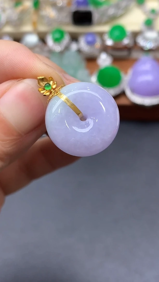 颈饰18K金镶嵌翡翠28-中国好珍宝