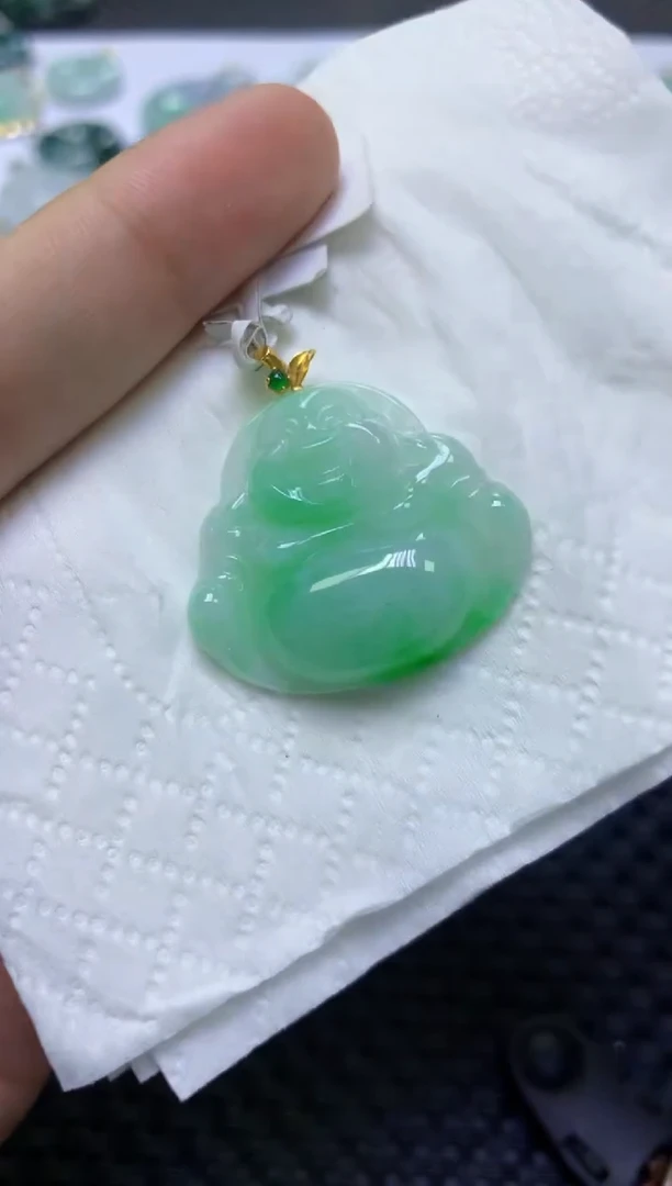 翡翠18K金镶嵌颈饰天然缅甸A货翡翠