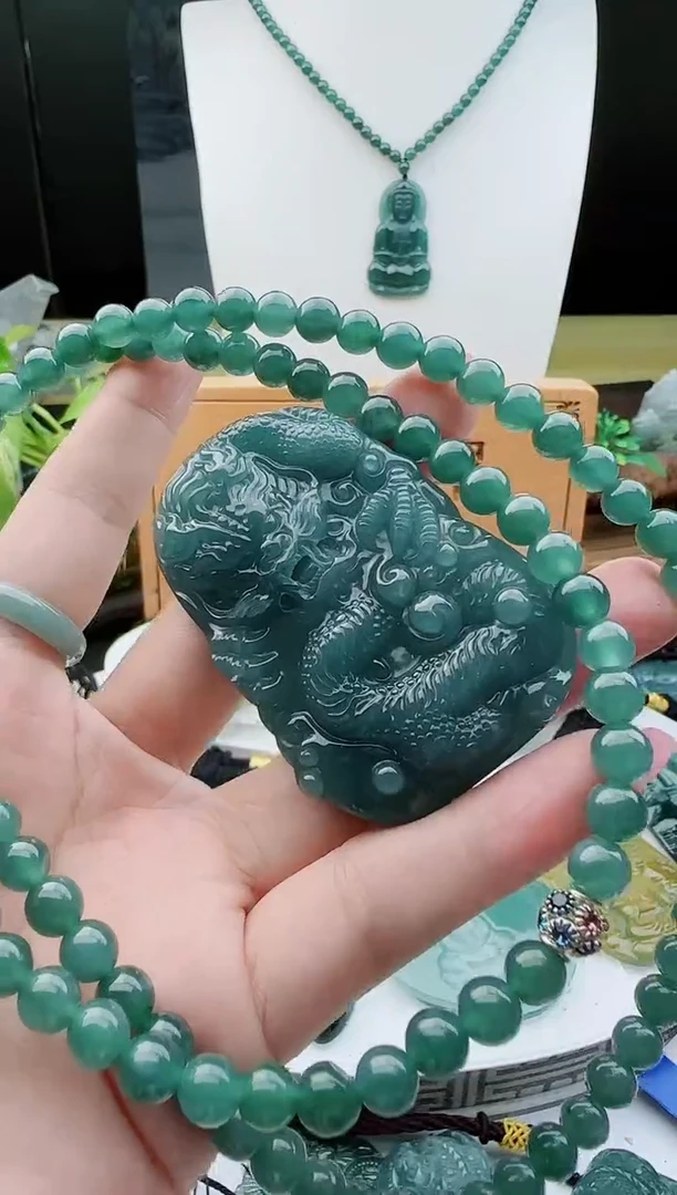 【闪购商品】翡翠颈饰未镶嵌多样性随机一件发货