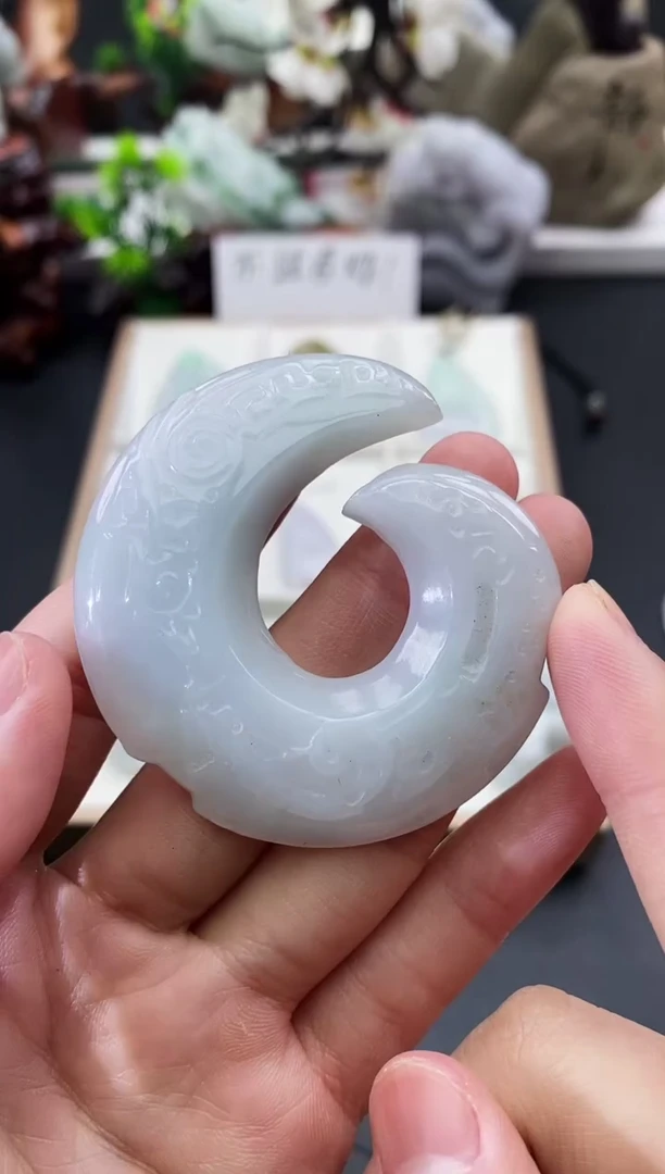 颈饰未镶嵌翡翠天然缅甸A货翡翠