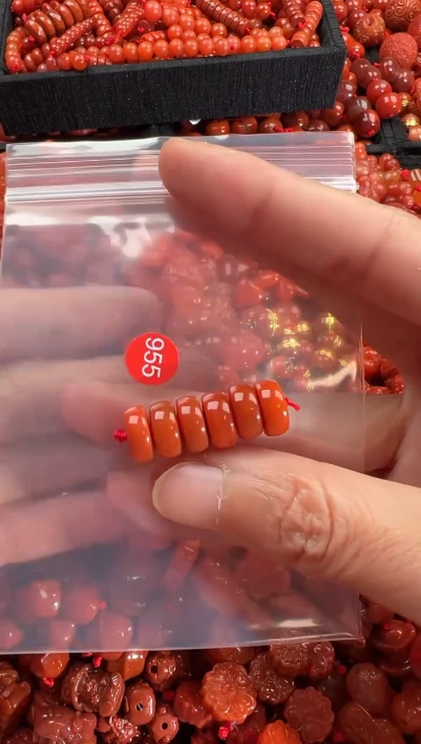 【闪购商品】南红玛瑙颈饰未镶嵌1