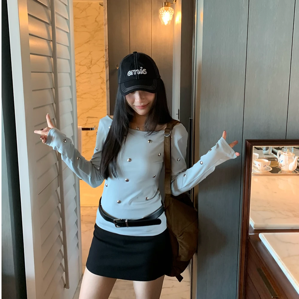 QYao Girls重工铆钉设计感时髦露背显瘦百搭长袖内搭T恤上衣女